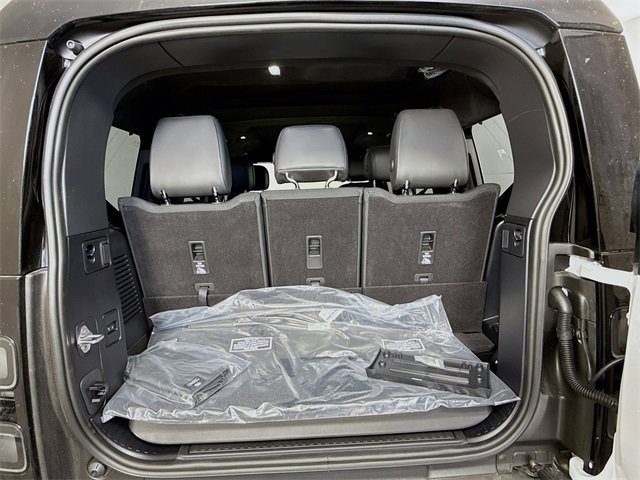New 2026 Land Rover Defender 130 V8 image 28