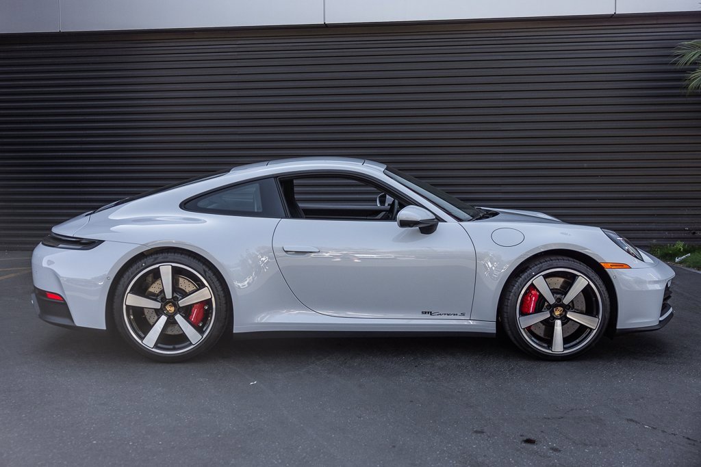 Used 2025 Porsche 911 Carrera S image 8