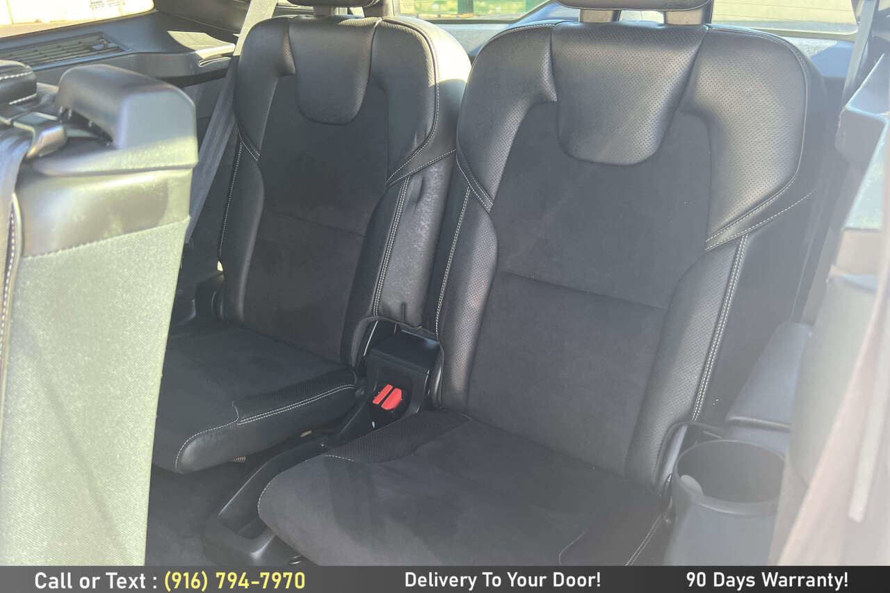 Used 2017 Volvo XC90 T6 R-Design w/ Vision Package image 22