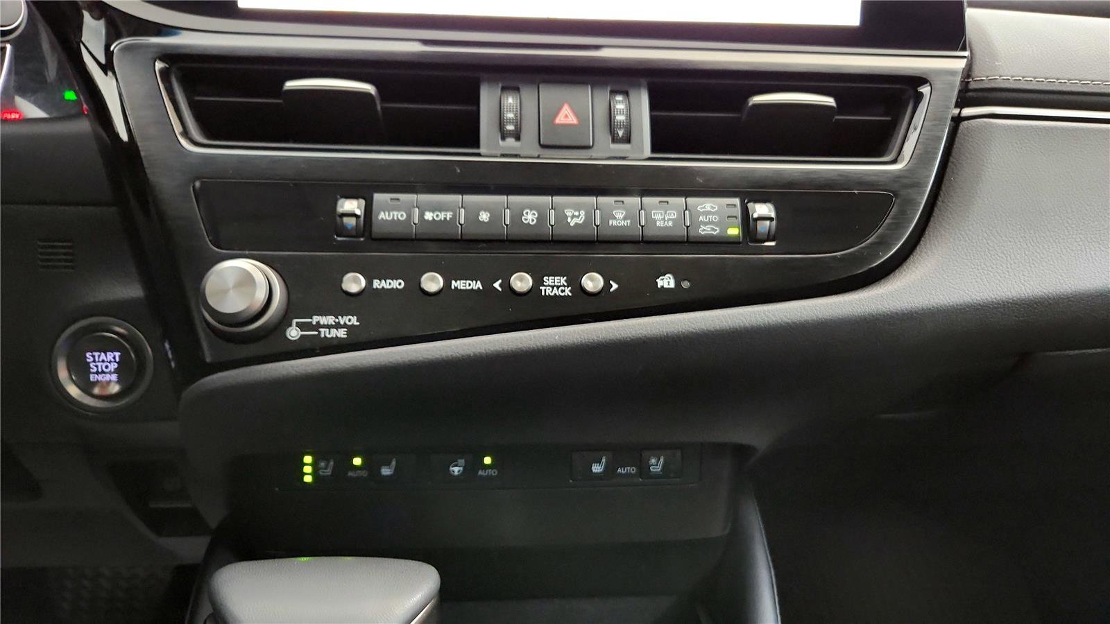 Used 2023 Lexus ES 250 w/ Premium Package image 30