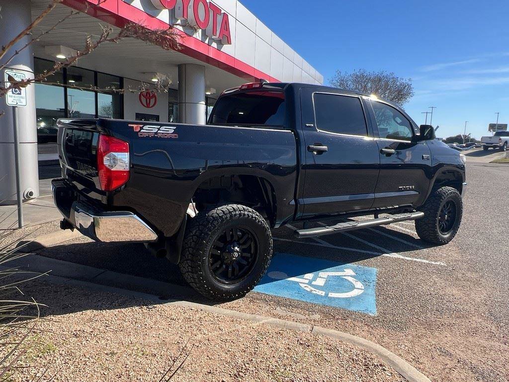 Used 2020 Toyota Tundra SR5 w/ SR5 Upgrade Package image 30