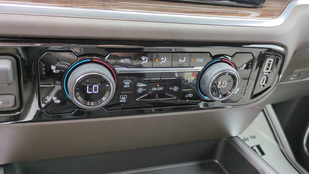 New 2026 Chevrolet Silverado 1500 LT w/ Z71 Off-Road Package image 18