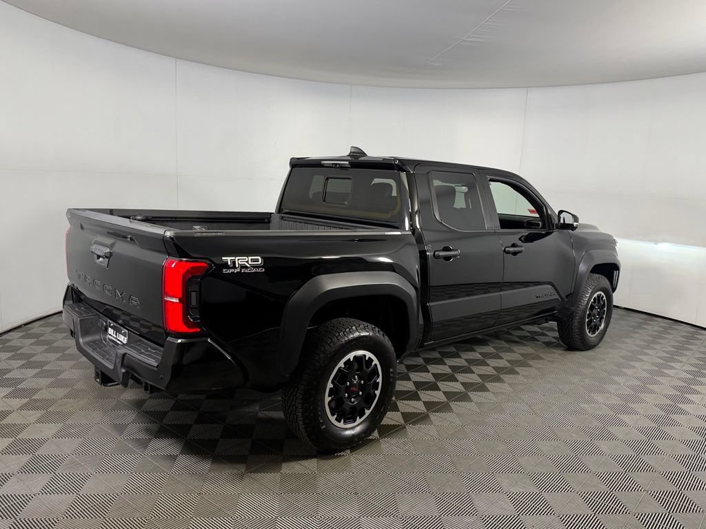 Used 2024 Toyota Tacoma TRD Off-Road w/ TRD Off Road Premium Package AWD/4WD image 8