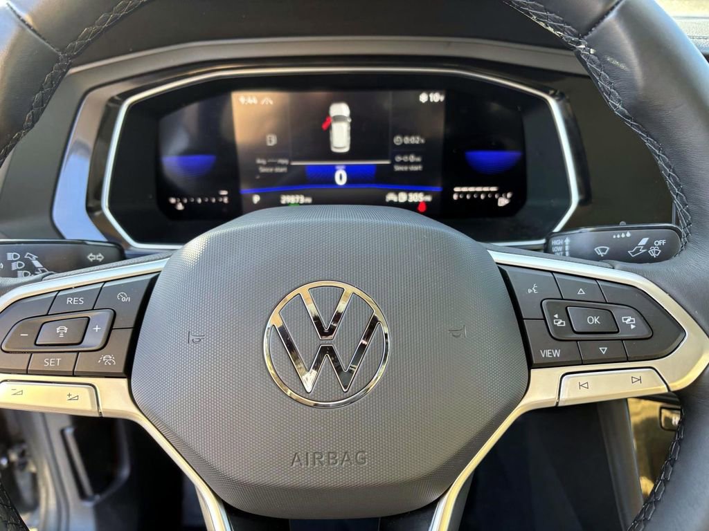 Used 2022 Volkswagen Jetta SE image 16