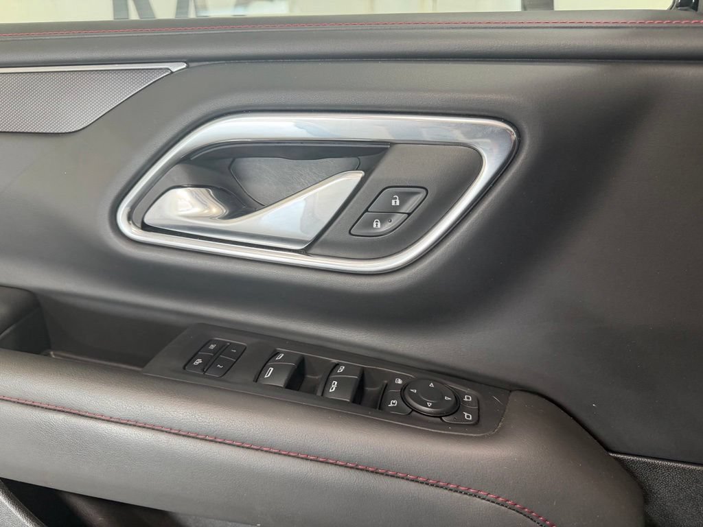 Used 2023 Chevrolet Tahoe RST w/ Luxury Package AWD/4WD image 18