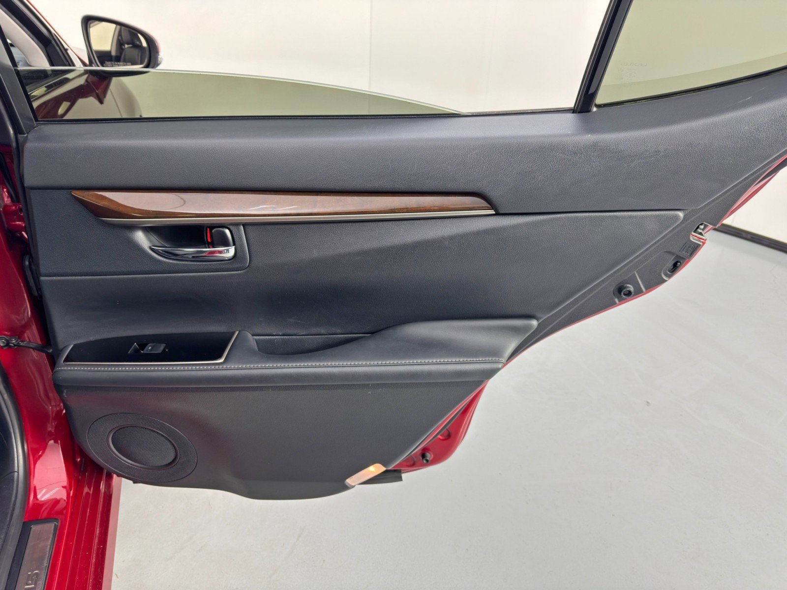 Used 2016 Lexus ES 350 w/ Navigation System Package image 44