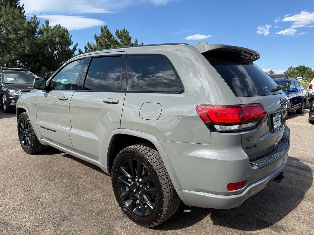 Used 2021 Jeep Grand Cherokee Laredo X image 5