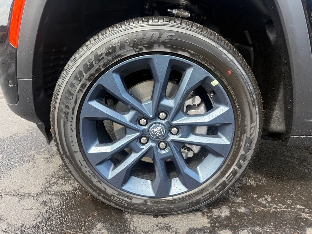 New 2026 Jeep Grand Cherokee L Limited AWD/4WD image 10