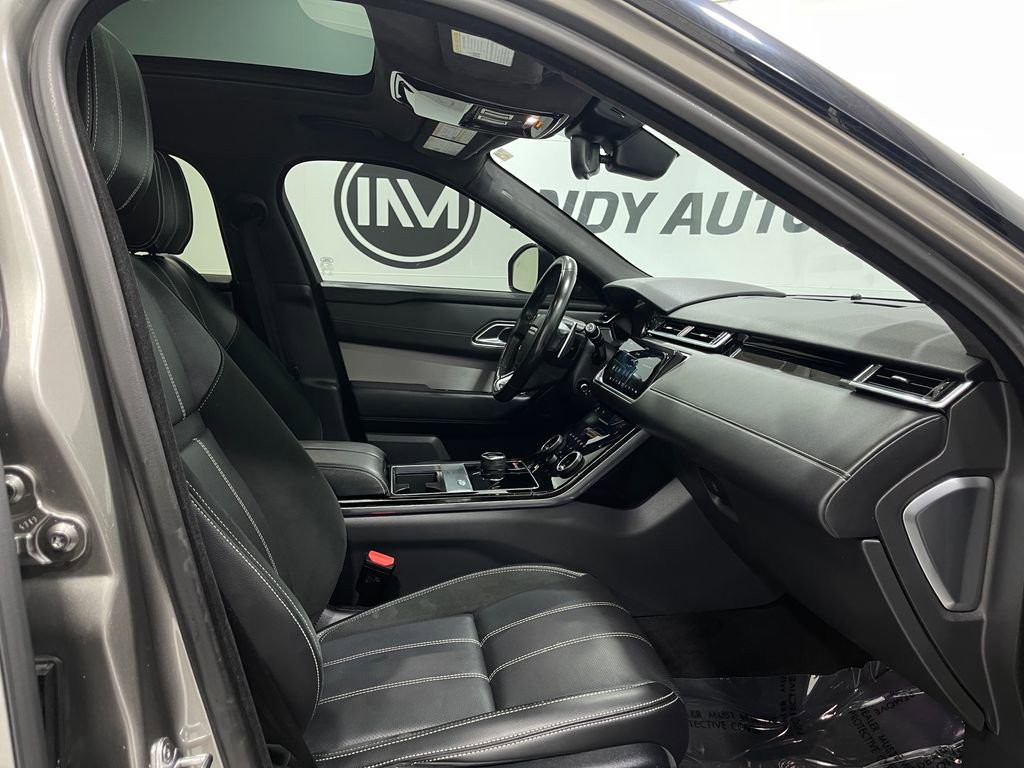 Used 2020 Land Rover Range Rover Velar R-Dynamic S image 34