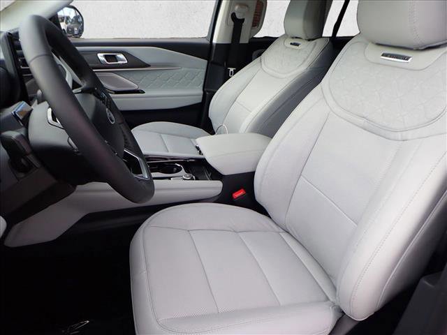 New 2026 Ford Explorer Platinum w/ LUX Leather Package image 13
