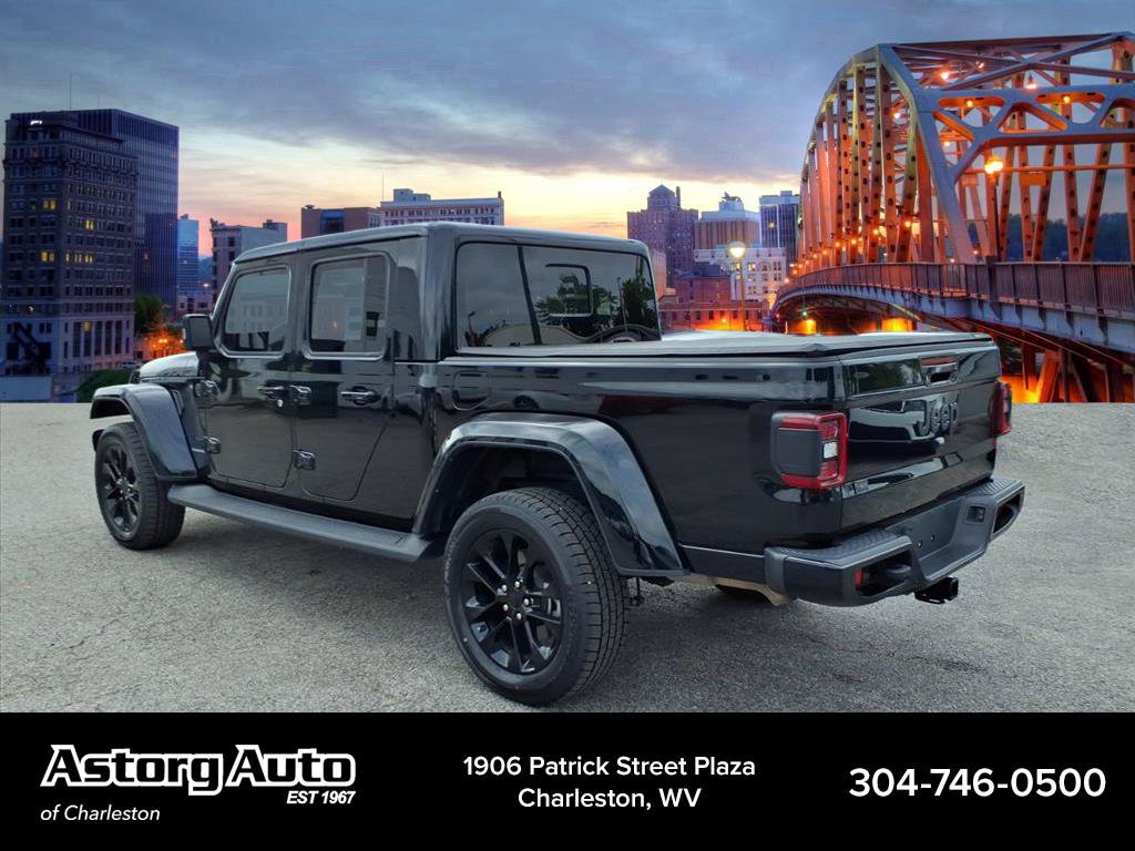 Used 2023 Jeep Gladiator Overland AWD/4WD image 5