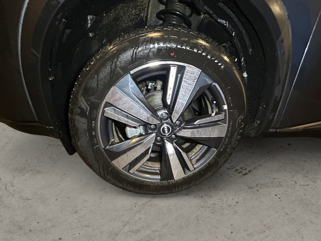 Used 2026 Nissan Rogue SL image 15