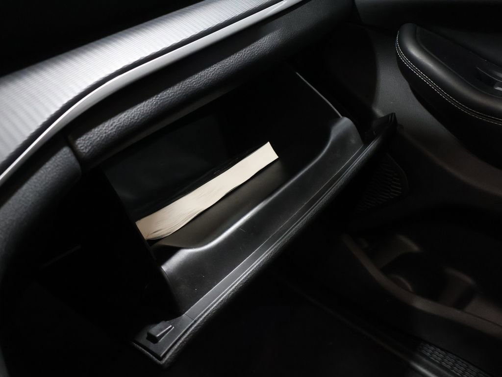 Used 2024 Jeep Grand Cherokee Altitude image 38