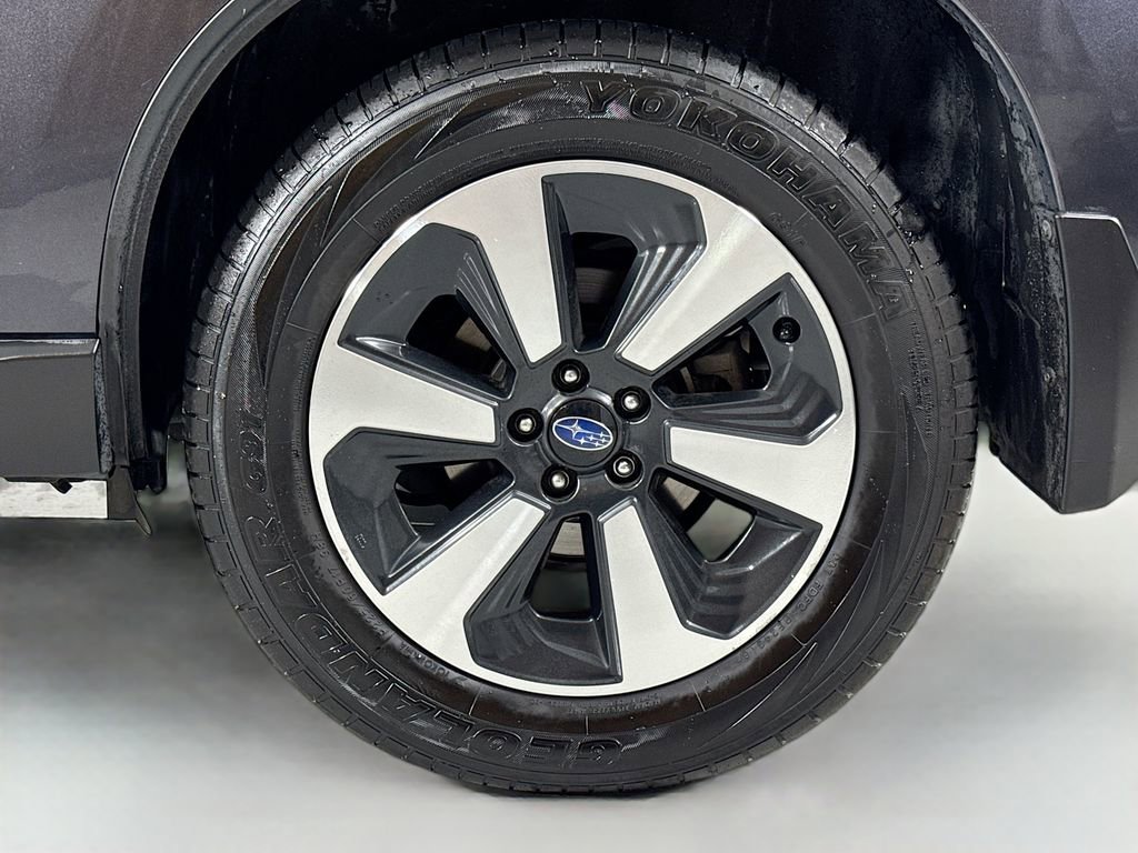 Used 2017 Subaru Forester 2.5i Premium AWD/4WD image 10