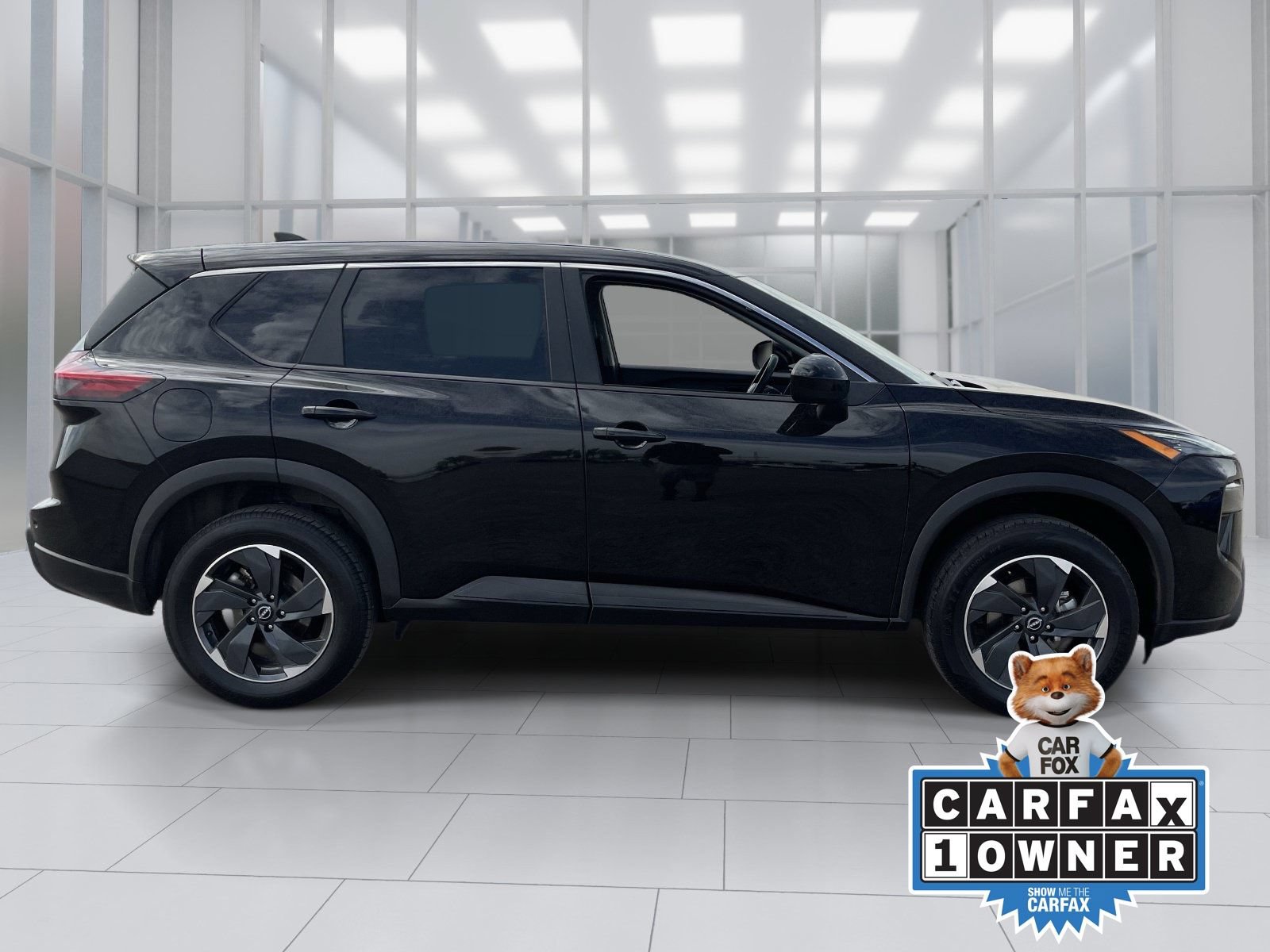 Used 2025 Nissan Rogue SV AWD/4WD image 7