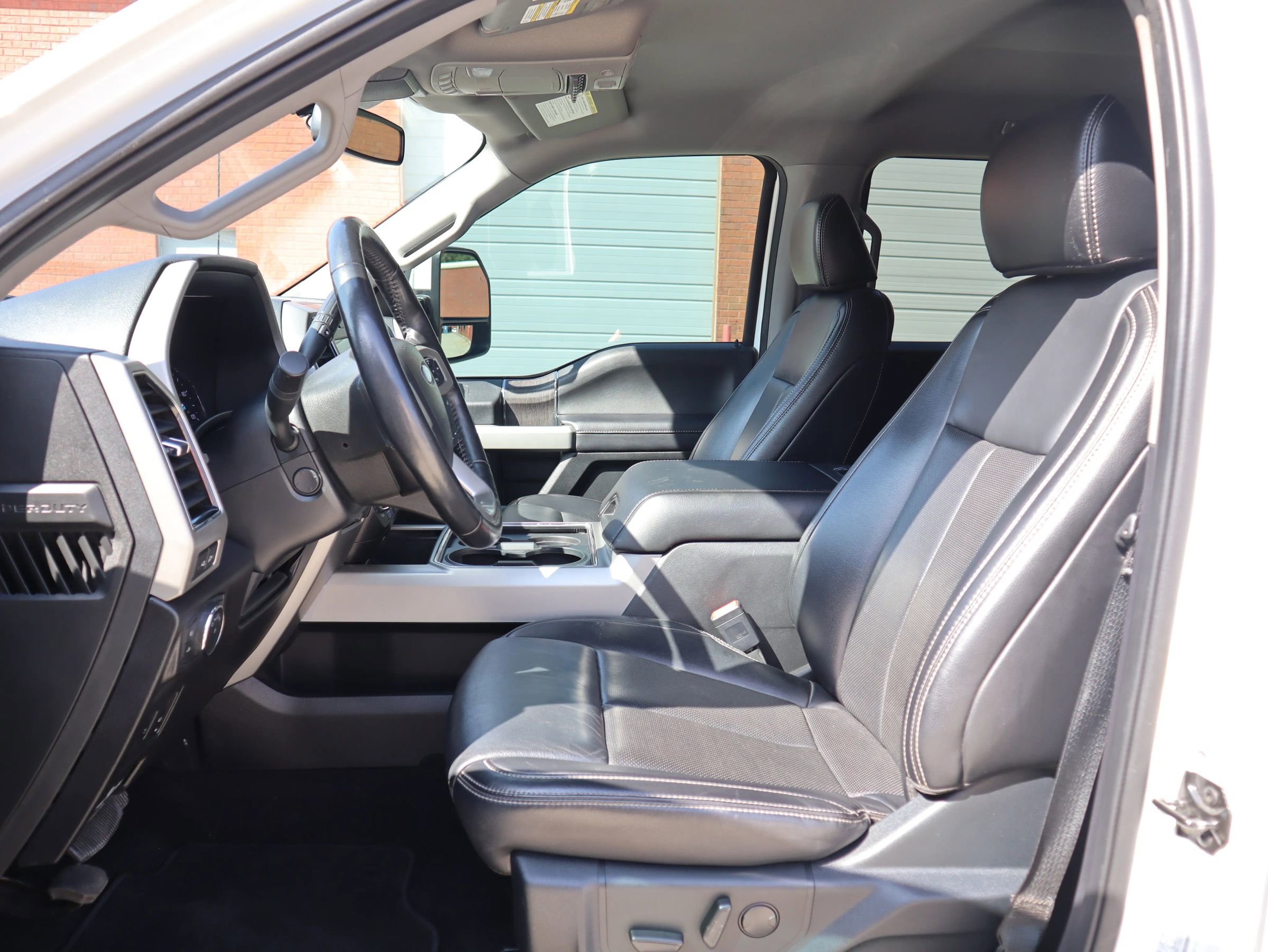 Used 2021 Ford F350 Lariat w/ Lariat Ultimate Package image 28