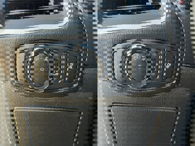 Used 2022 Ford Edge SEL image 22