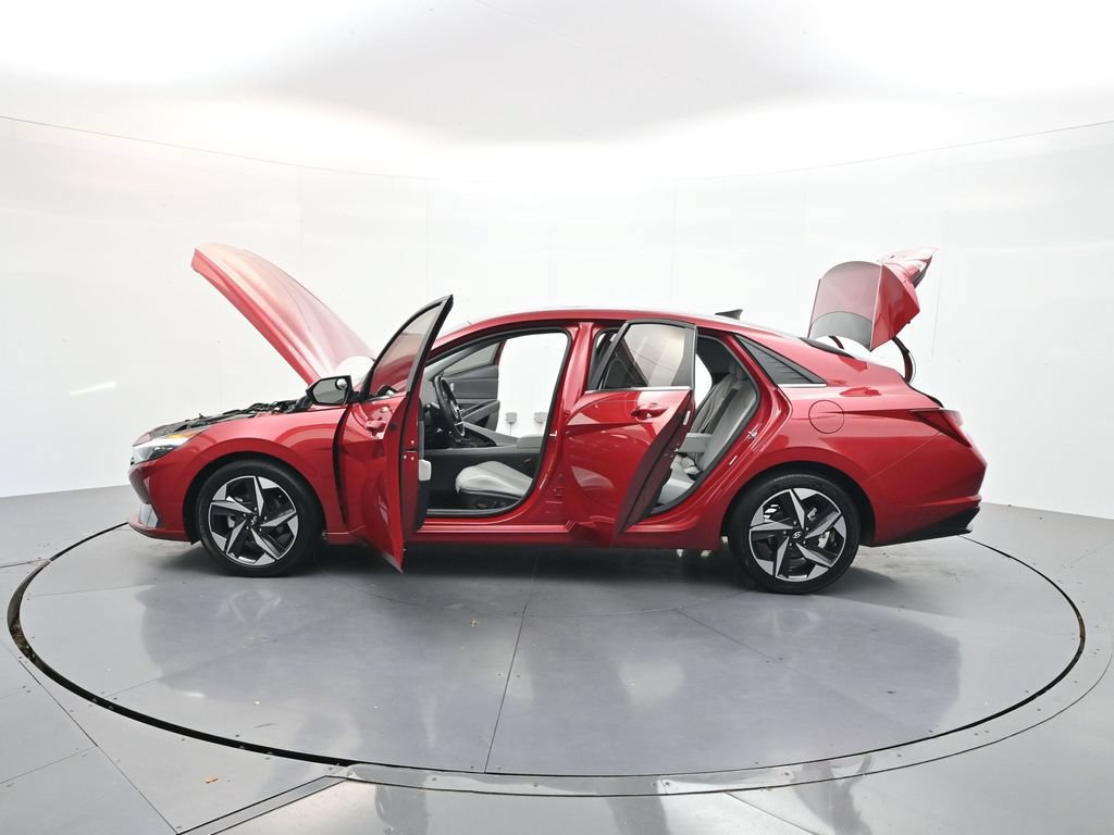 Used 2023 Hyundai Elantra Limited FWD image 37