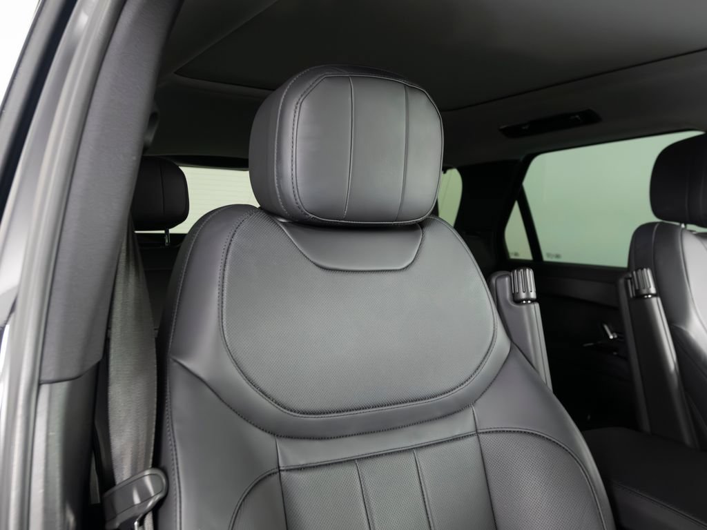 Used 2024 Land Rover Range Rover Sport SE AWD/4WD image 33