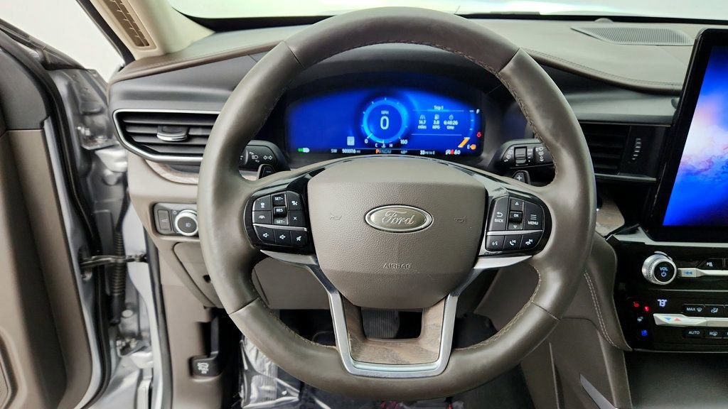 Used 2021 Ford Explorer Platinum w/ Equipment Group 601A image 14