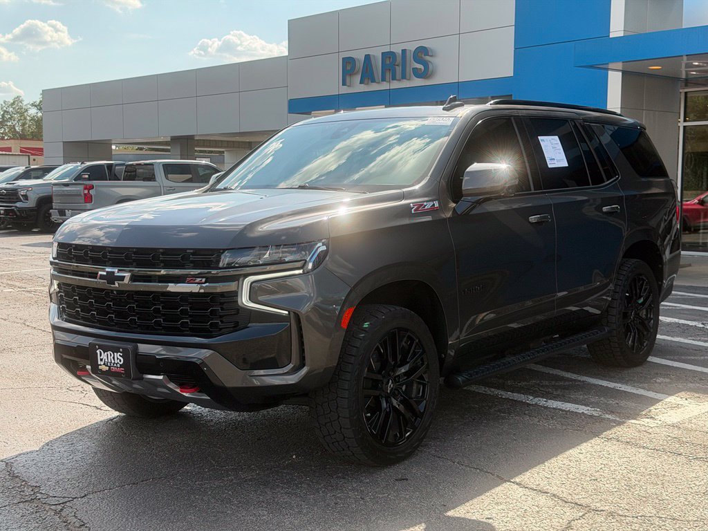 Used 2021 Chevrolet Tahoe Z71 w/ Luxury Package AWD/4WD image 3
