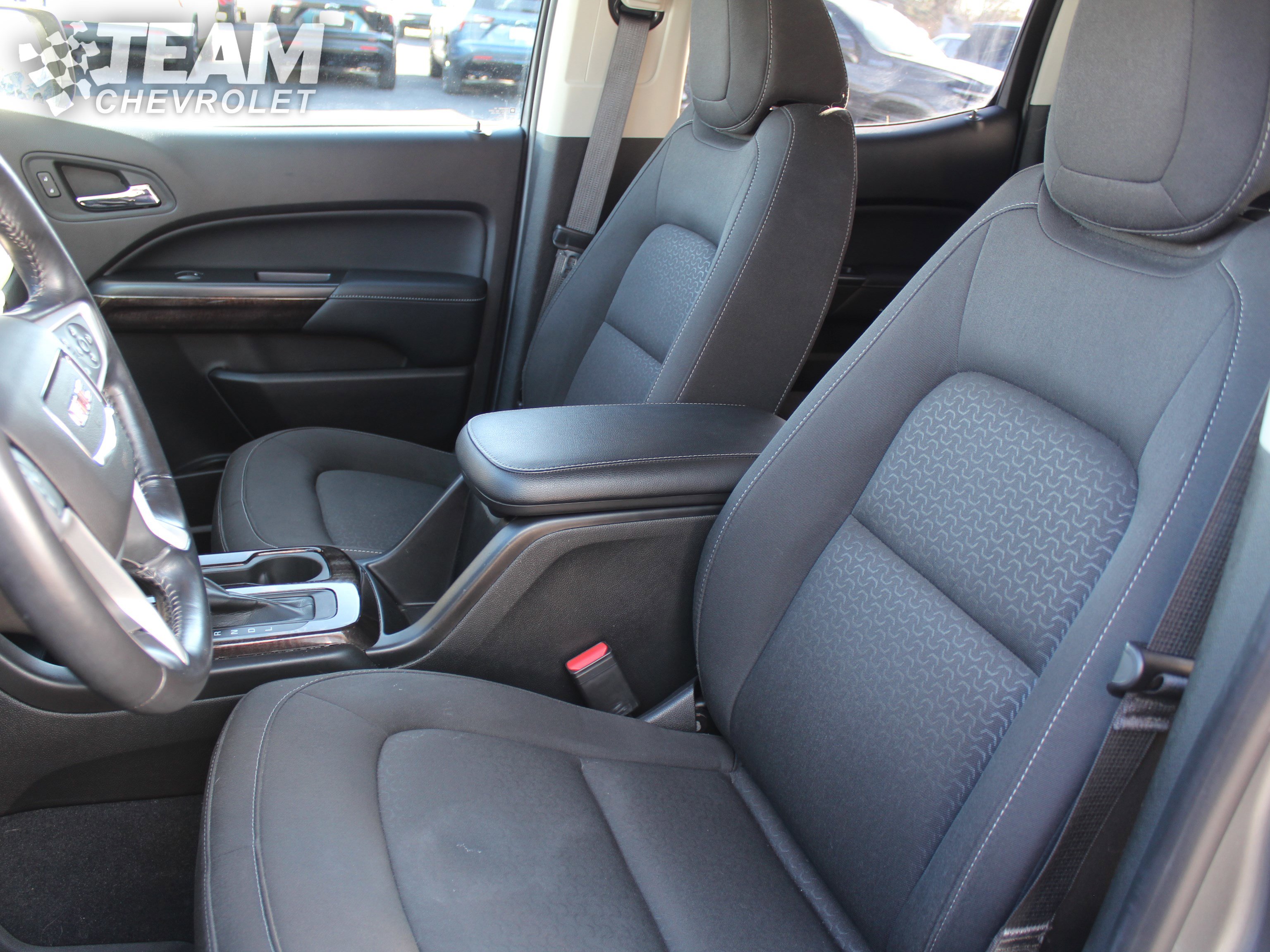 Used 2019 GMC Canyon SLE w/ SLE Convenience Package image 10