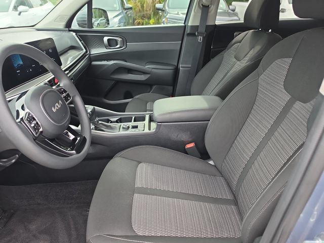 Certified 2024 Kia Sorento LX FWD image 15