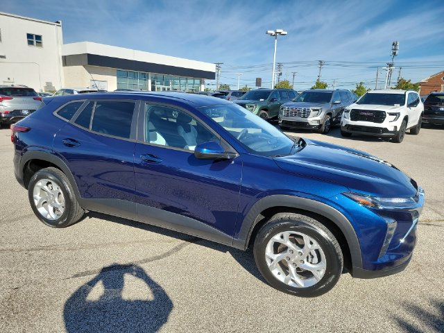 Certified 2024 Chevrolet Trax LS w/ LS Convenience Package FWD image 36