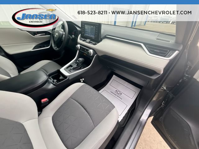 Used 2020 Toyota RAV4 XLE w/ Convenience Package image 29