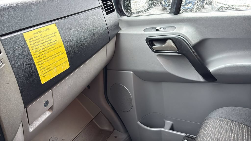 Used 2018 Mercedes-Benz Sprinter 2500 image 27