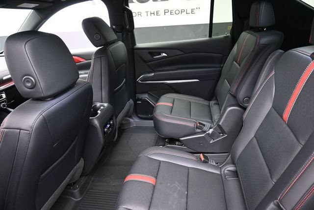New 2026 Chevrolet Traverse RS w/ LPO, Floor Liner Package FWD image 10