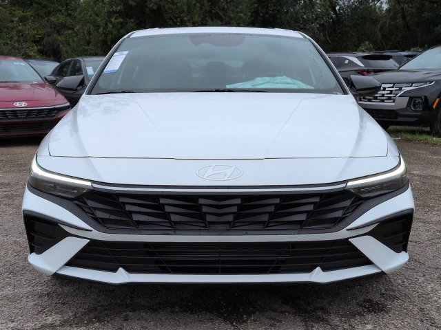 New 2026 Hyundai Elantra SEL Sport FWD image 8