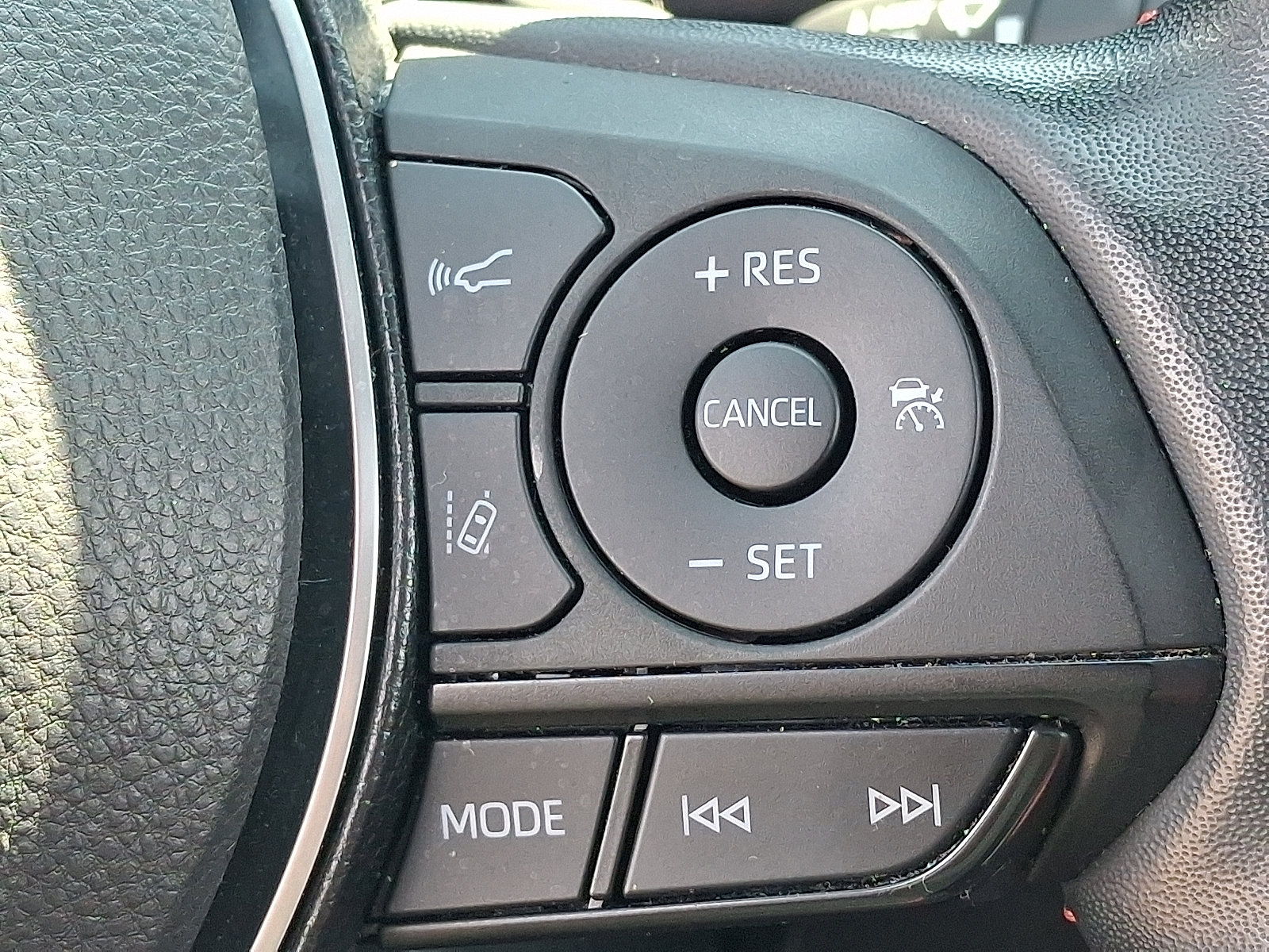 Used 2023 Toyota RAV4 XSE w/ Weather Package AWD/4WD image 23