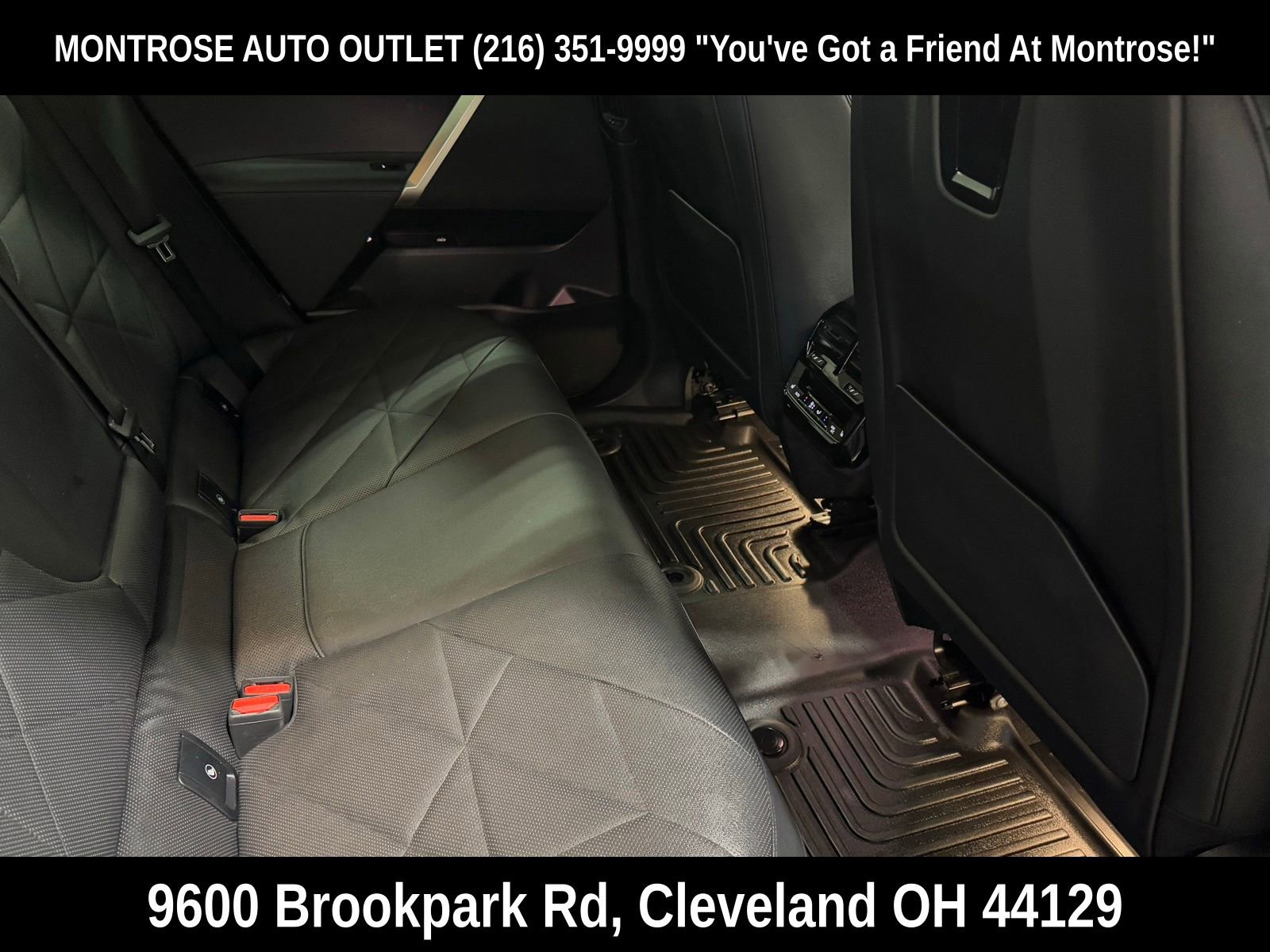 Used 2022 BMW iX xDrive50 w/ Convenience Package image 47