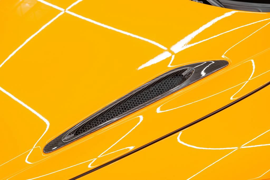 Used 2020 McLaren 720S Spider RWD image 12