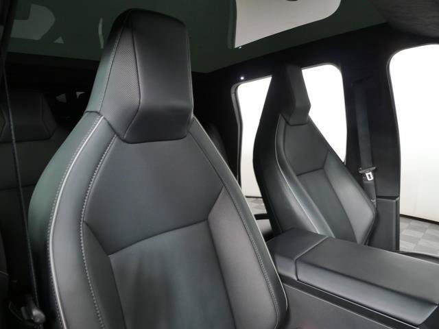 Used 2025 Tesla Cybertruck AWD Crew Cab image 29