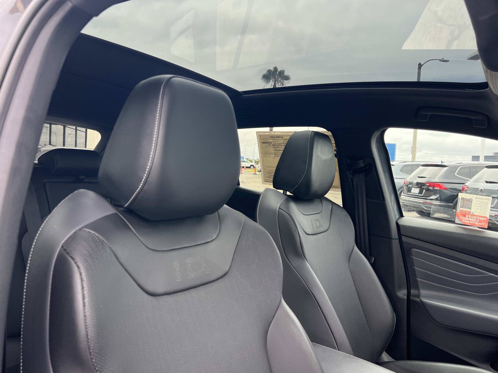 Certified 2023 Volkswagen ID.4 Pro S AWD/4WD image 33
