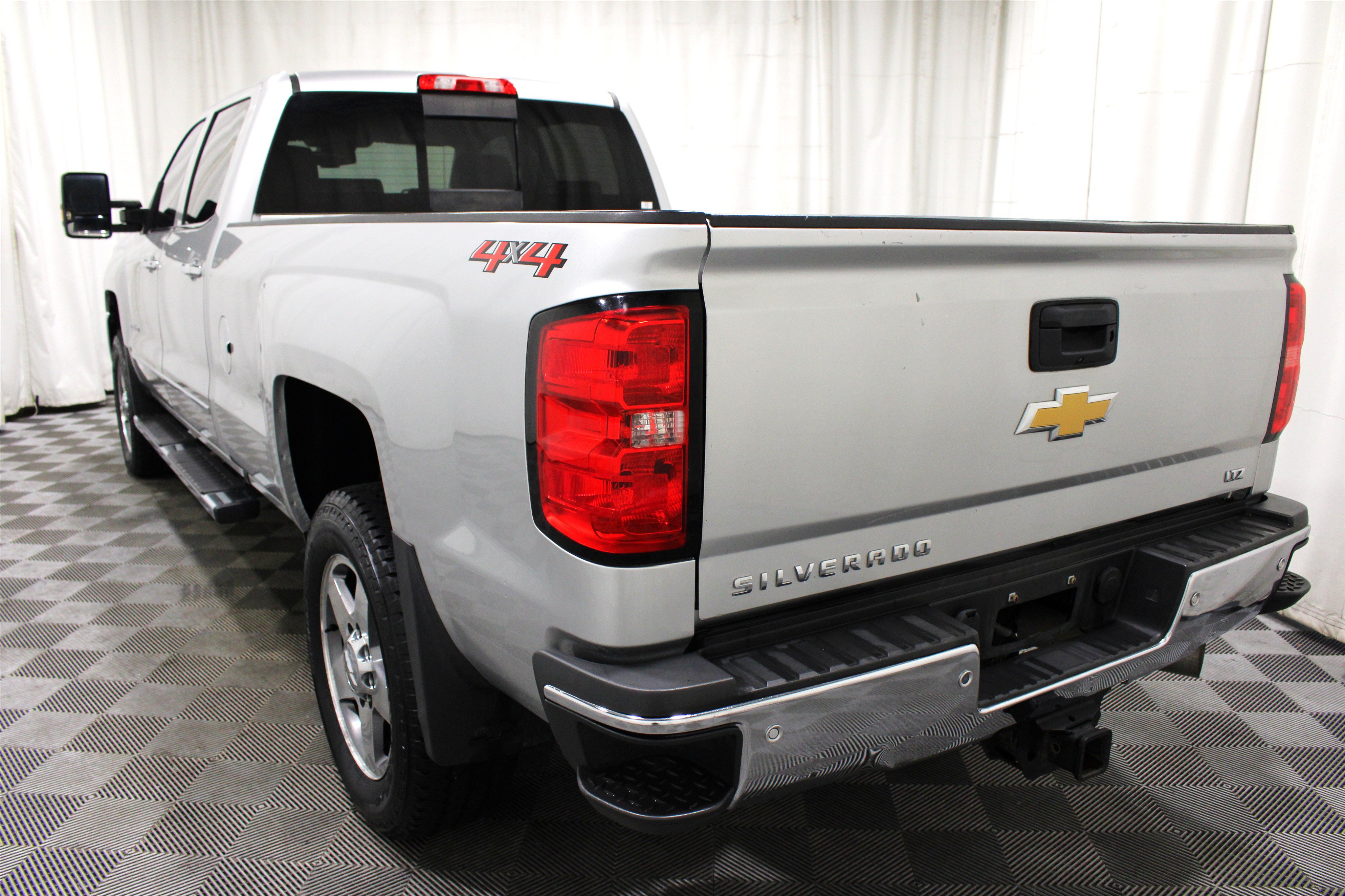 Used 2018 Chevrolet Silverado 2500 LTZ w/ Duramax Plus Package AWD/4WD image 32