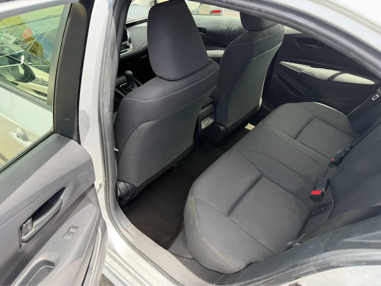 Used 2023 Toyota Corolla LE FWD image 9