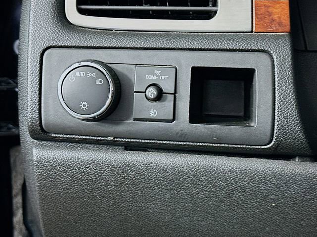 Used 2014 Chevrolet Tahoe LT RWD image 10