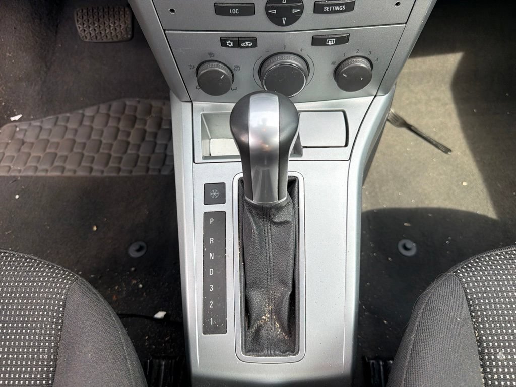 Used 2008 Saturn Astra XR w/ Advanced Audio Package FWD image 16