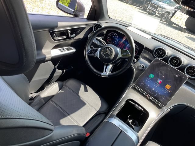 Used 2025 Mercedes-Benz GLC 300 4MATIC image 22