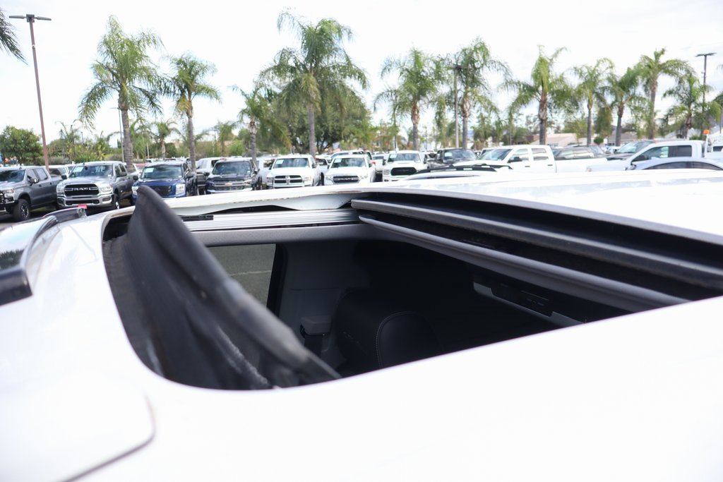 Used 2016 GMC Sierra 3500 Denali w/ Duramax Plus Package image 28