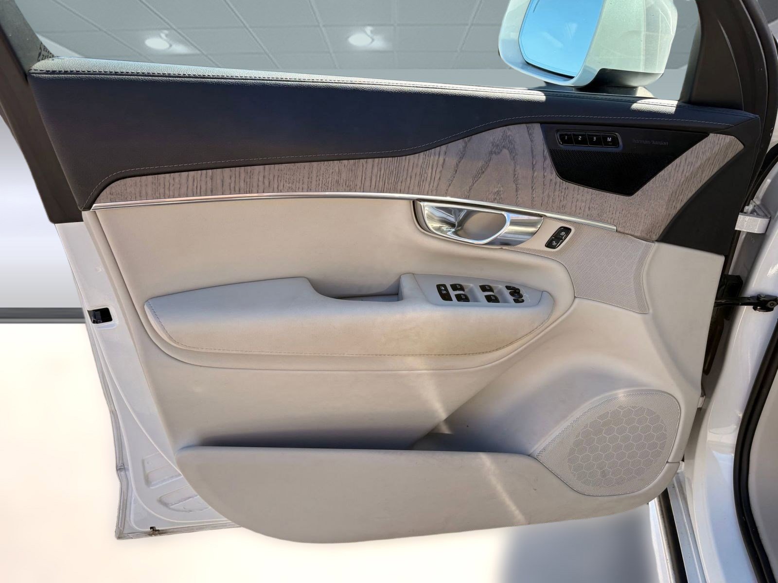 Certified 2022 Volvo XC90 T6 Inscription w/ Advanced Package image 22