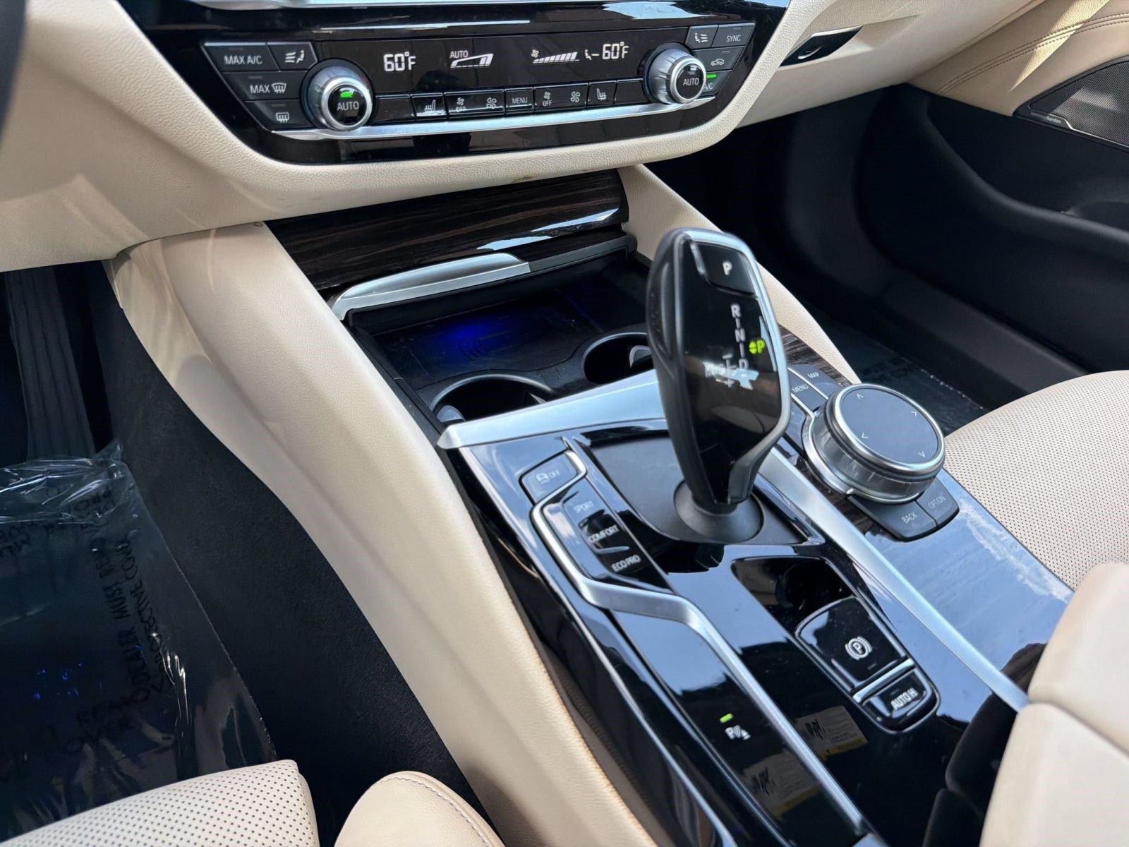 Certified 2023 BMW 530i w/ Premium Package RWD image 16