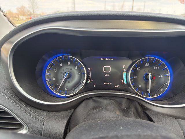 Certified 2019 Chrysler Pacifica Limited image 10