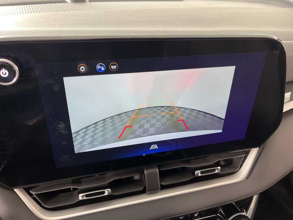 Used 2025 Chevrolet Equinox LT FWD image 27
