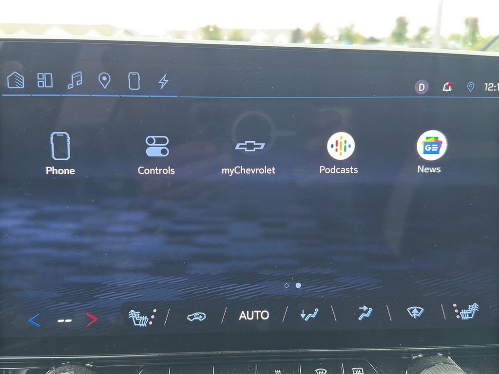 Used 2024 Chevrolet Blazer EV LT AWD/4WD image 32