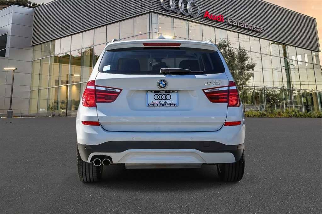 Used 2016 BMW X3 xDrive28i image 3