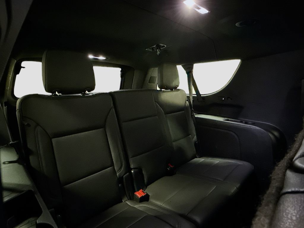 Used 2024 Chevrolet Suburban LT AWD/4WD image 28